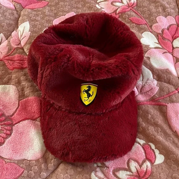 Ferrari Hat - Picture 8 of 8